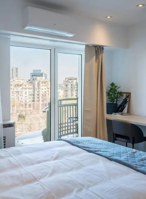 Superb River Views 1Br + Parking Bucharest 0*,
