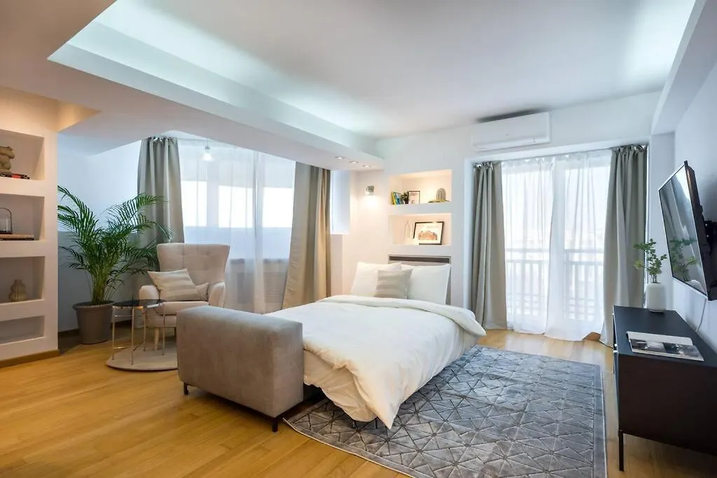 Superb River Views 1Br + Parking Bucharest Apartment